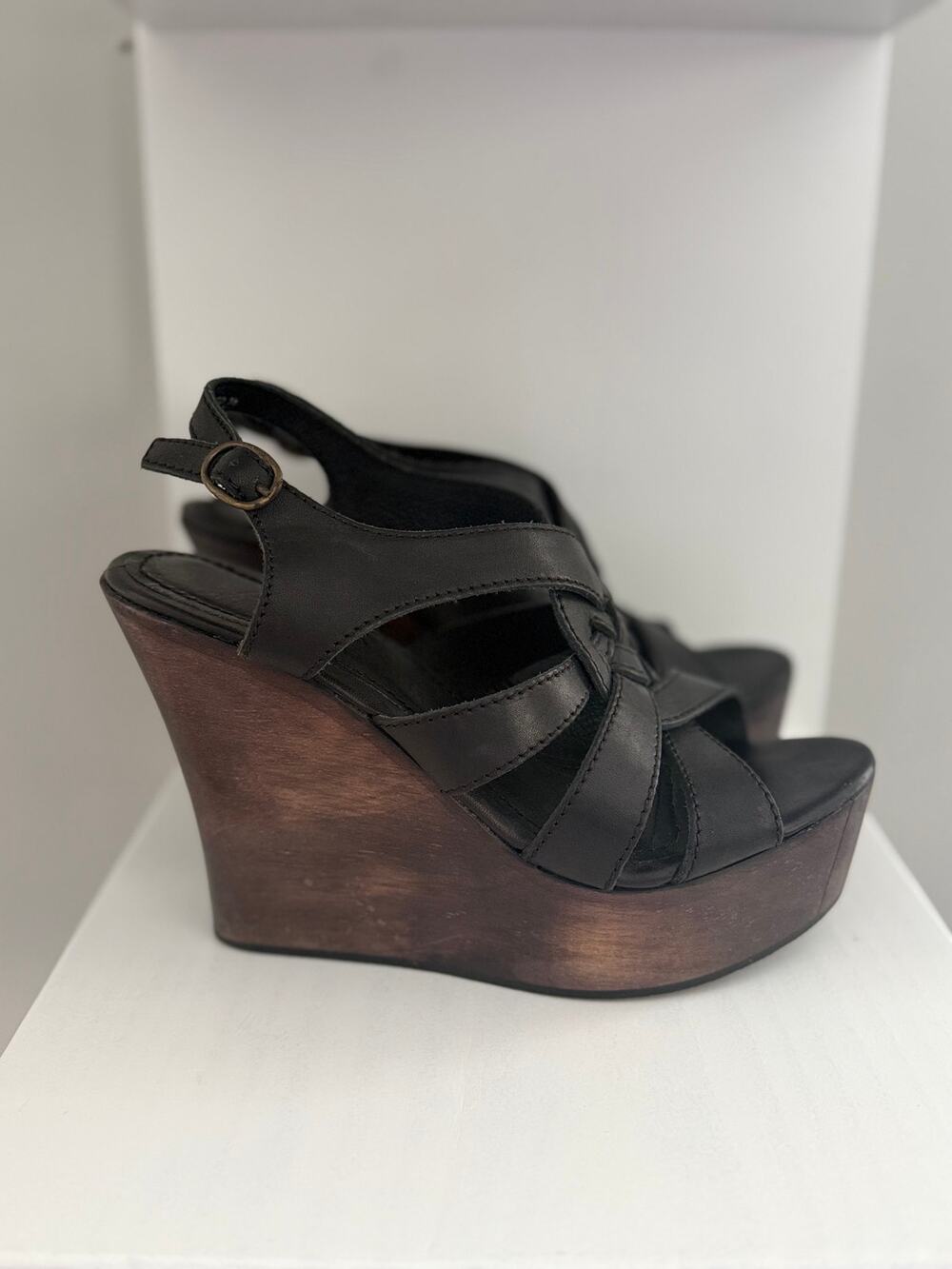 ALDO Women's Black Platform Wedge Sandals